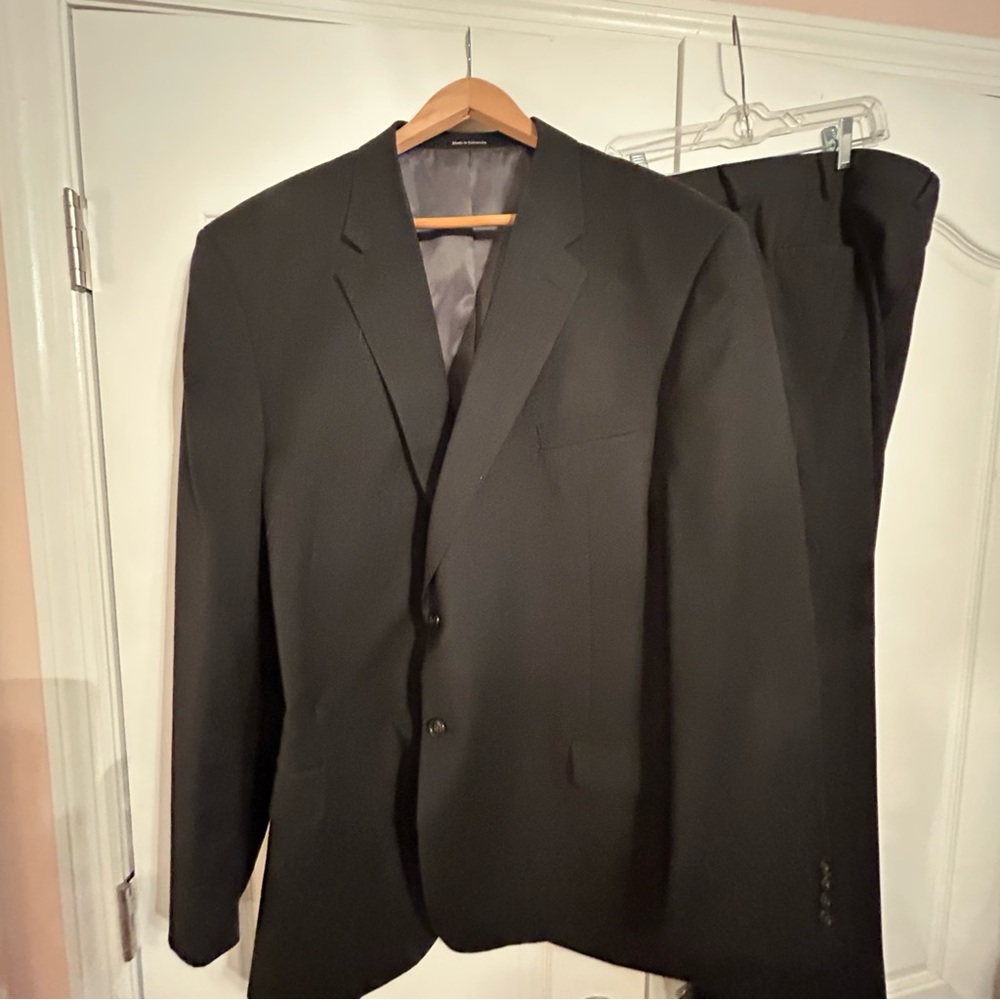 Joseph and Feiss Men’s Suit